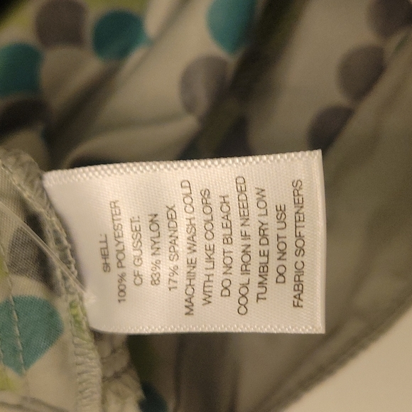 Eastern Mountain, size 6, shorts - Picture 4 of 6